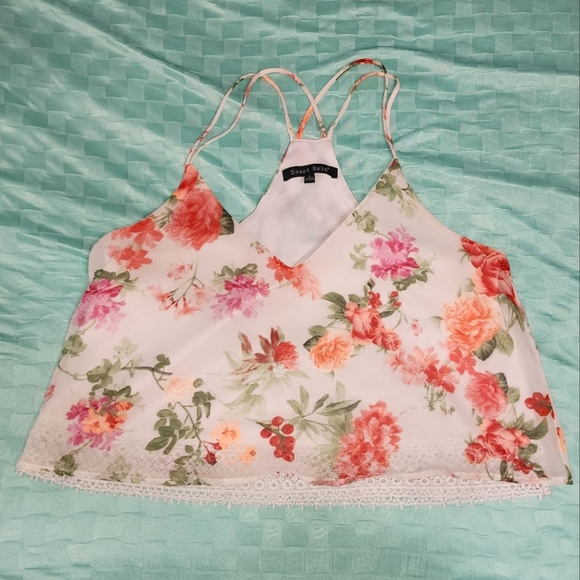 Sweet Main Tops - Floral flowy midriff cami - S